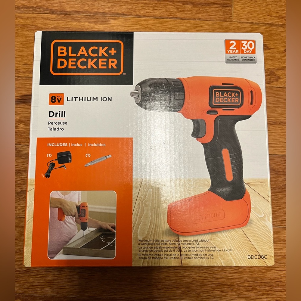 Black + Decker 8V Max Cordless Lithium Ion Drill BCDC8C NEW IN BOX